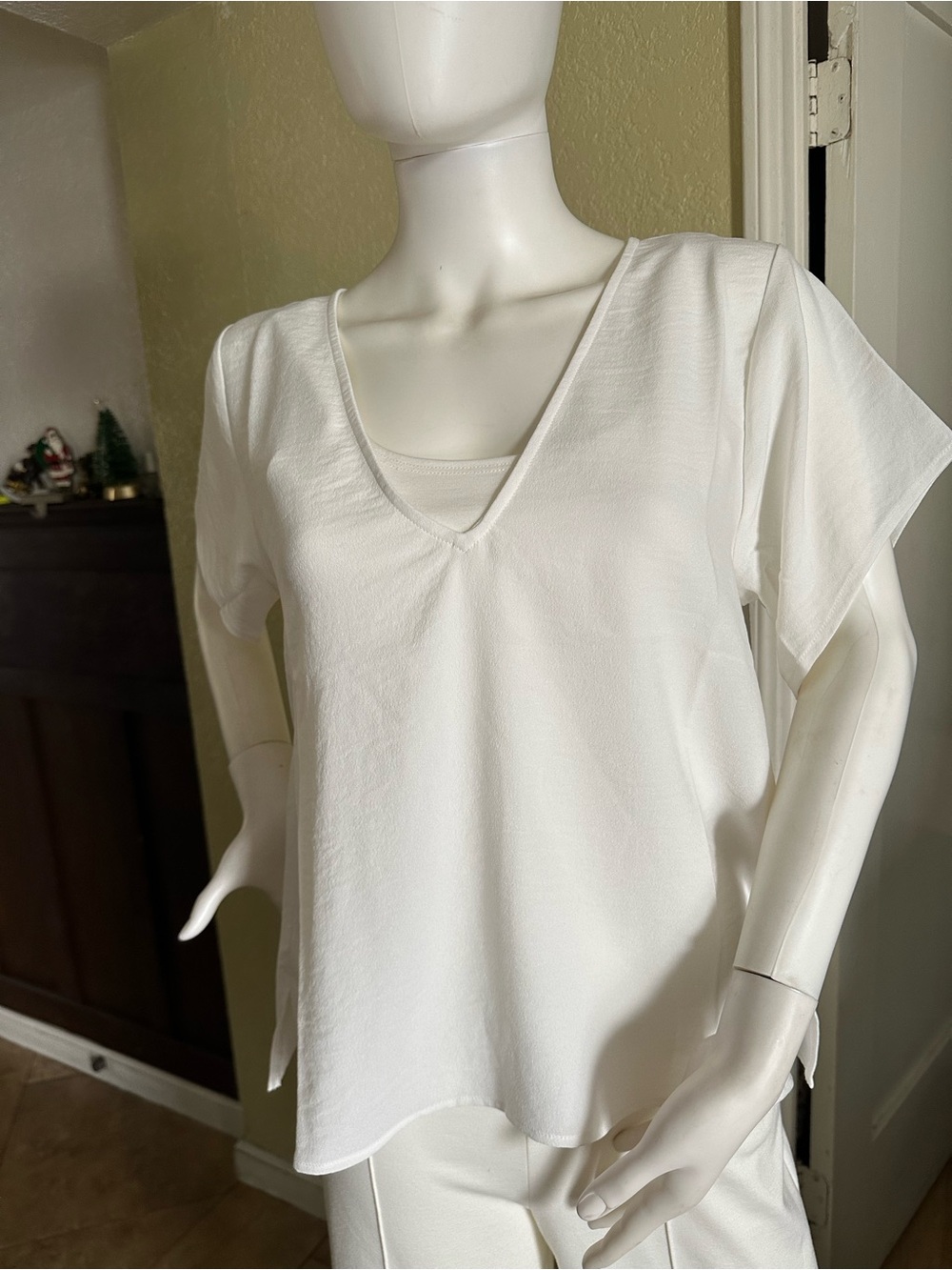 Women's White V-Neck Short Sleeve Blouse - Lightweight Layering Top